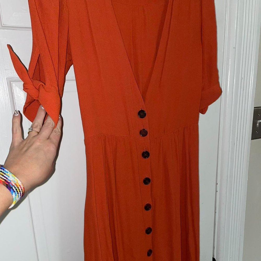 Capulet Dress - Picture 2 of 4